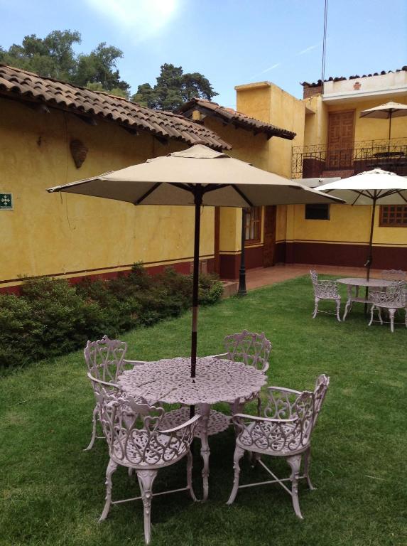 Posada De La Salud Patzcuaro Exterior photo