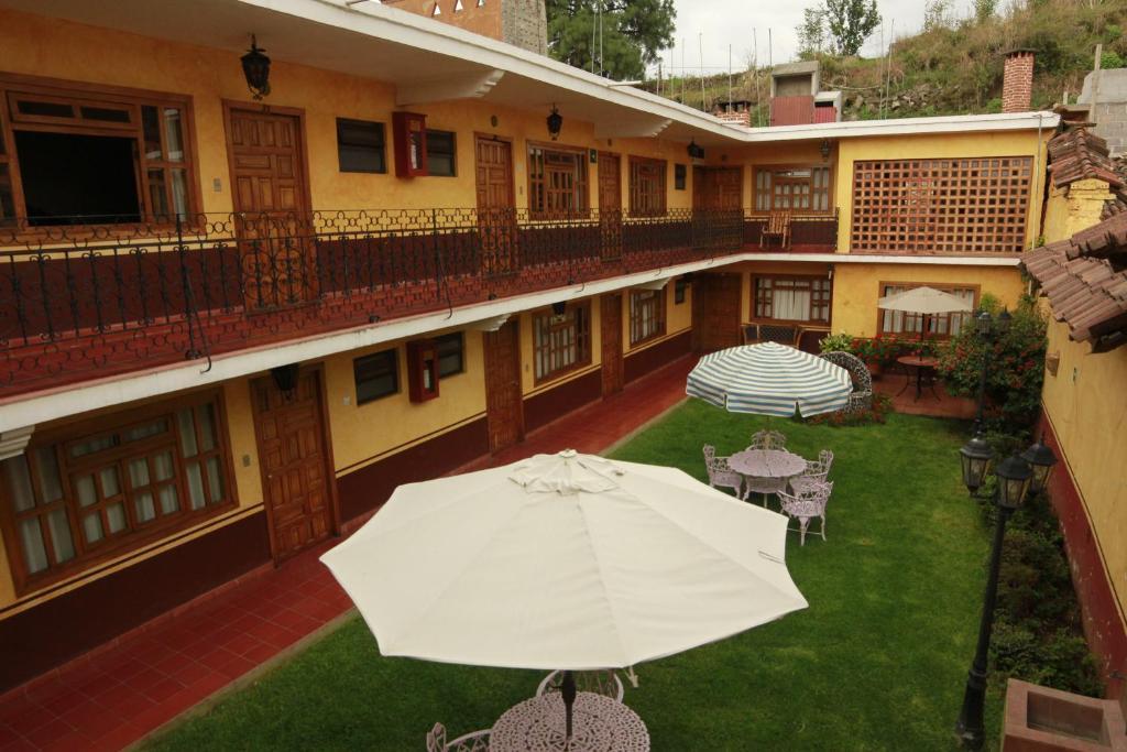 Posada De La Salud Patzcuaro Exterior photo